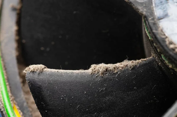 Poussière et saleté sur les lames de la glacière pc cpu. Gros plan — Photo