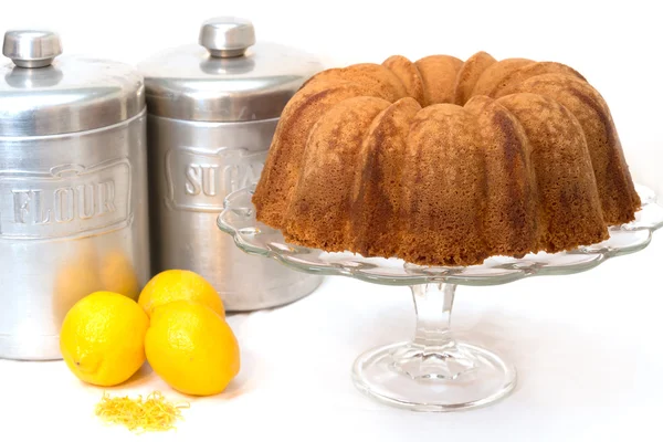 Лимонний фунт торт Ізольовані — стокове фото