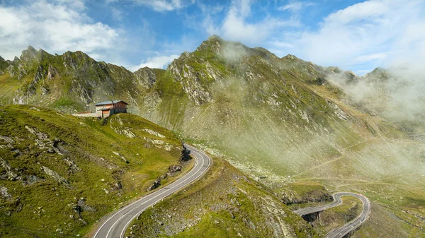 Panorama. Transfagarasan road in Romania DN7C. Reaches 2034 m ab — Stock Photo, Image