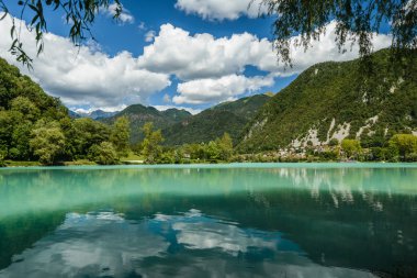 Slovenya 'daki Soca Nehri