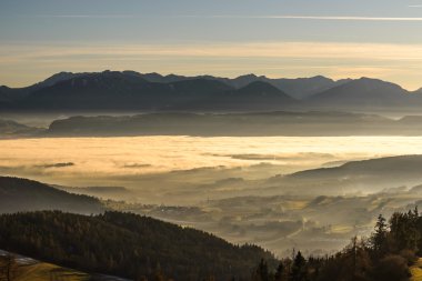 Dağlarda gün batımı