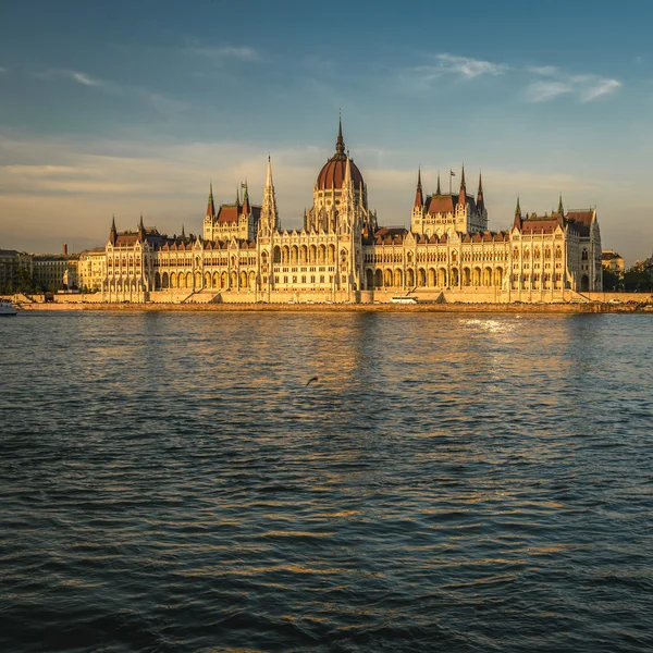 Budova parlamentu v Budapešti — Stock fotografie