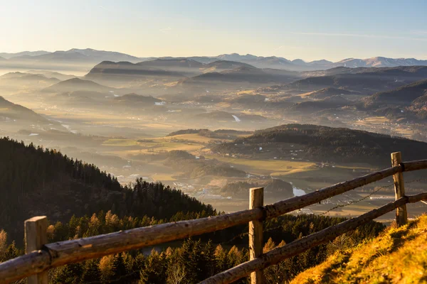 Tramonto in montagna — Foto Stock