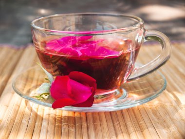 gül yaprakları doğal çay