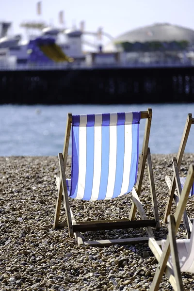 Deckchair on beach — Stock Photo, Image