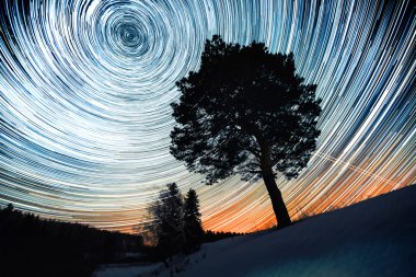 Bir kış gökyüzünde Star yollar