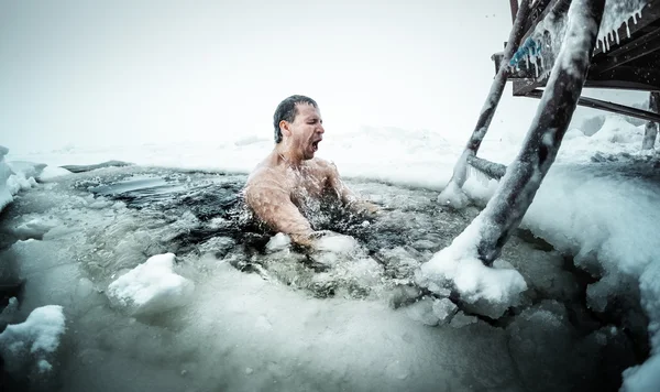 Jég-lyuk, úszás — Stock Fotó