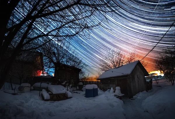 Zimní zahrada a hvězdnou oblohu — Stock fotografie