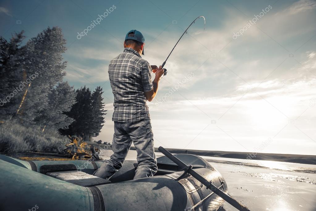 Сонник ловить рыбу мужчине