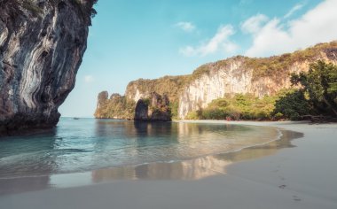 Adası Koh hong üzerinde büyük dağlar