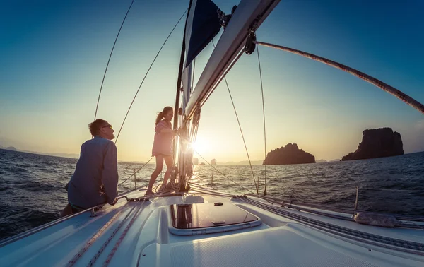 Yacht in the sea — Stock Photo, Image