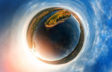 küçük bir gezegen bir tür vadisinde