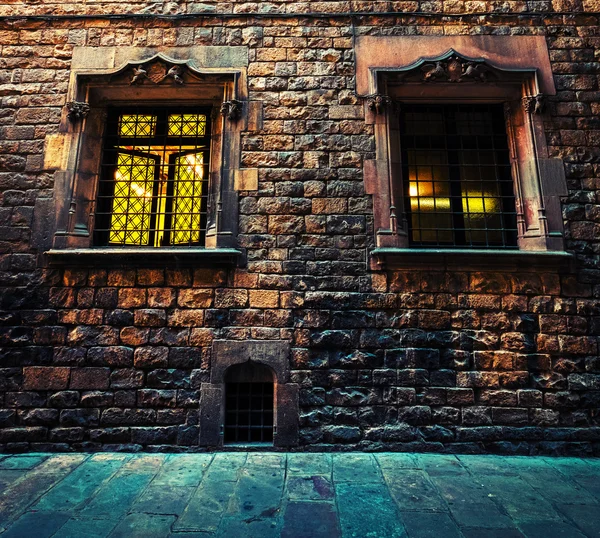 Facade of ancient stone building — Stock Photo, Image