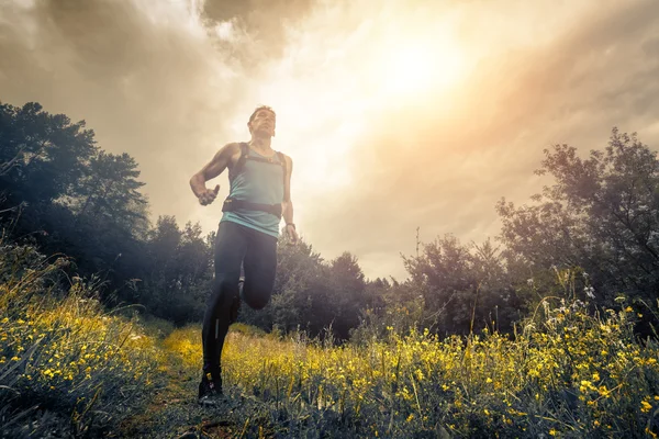 Trail running athlete — Stock Photo, Image