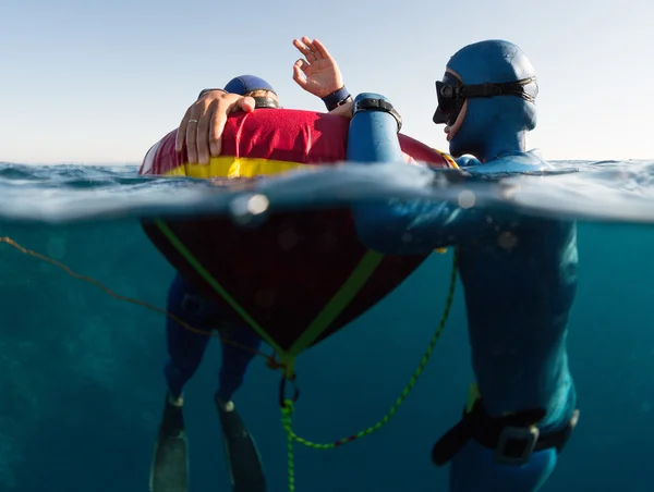 Freedivers — Zdjęcie stockowe