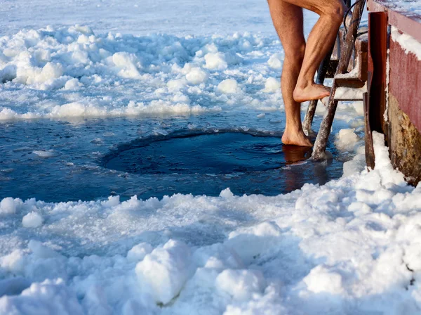 Eislochschwimmen — Stockfoto