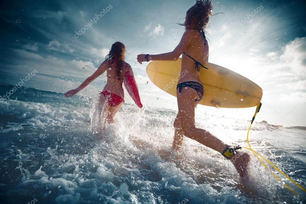 Ladies surfers