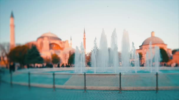 Фонтан у місті Істанбул. — стокове відео