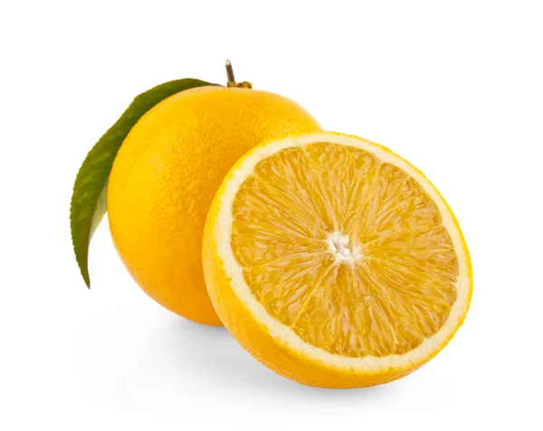 Reife geschnittene Orangen — Stockfoto