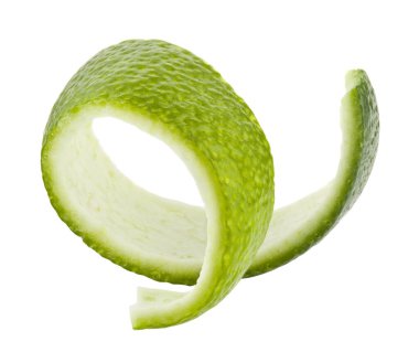 Yeşil kireç kabuğu beyaz arka planda izole edilmiş..