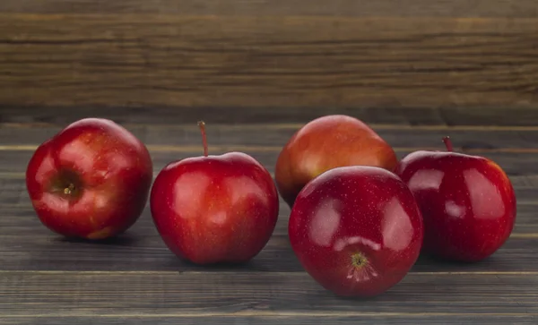 Red Apples Wooden Background — Stock Photo, Image