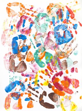 Beyaz arka planda izole edilmiş renkli avuç içi izleri. Tasarım için detaylar. Tasarım elemanları. Makro. Kartvizitler, kartpostallar ve posterler için arka plan.