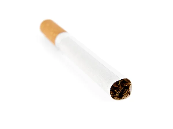 Cigarett på vit — Stockfoto