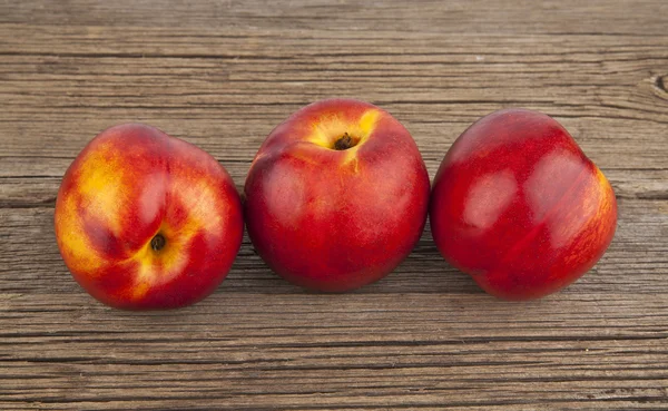 Ripen peaches — Stock Photo, Image