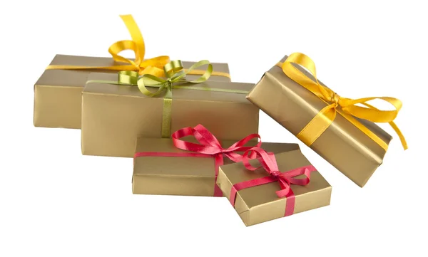 Goldene Schachteln mit Geschenken — Stockfoto