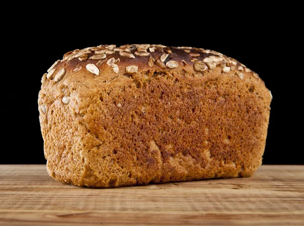 Cały chleb na drewno — Zdjęcie stockowe