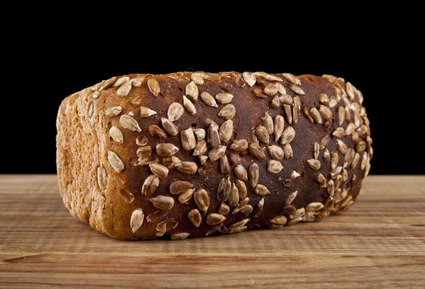 Ψωμί ολικής σε ξύλο — Φωτογραφία Αρχείου