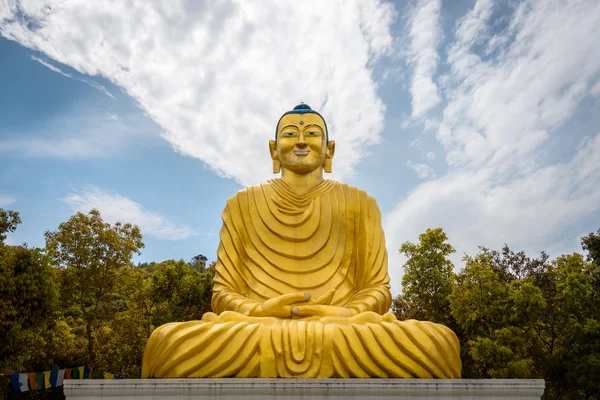 Estátua de buddha em nepal — Fotografia de Stock