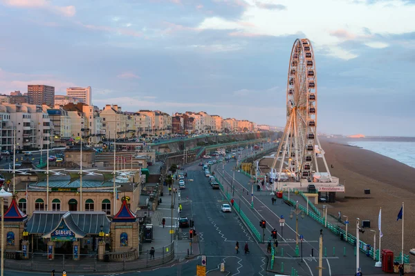 A Roda Brighton e à beira-mar — Fotografia de Stock