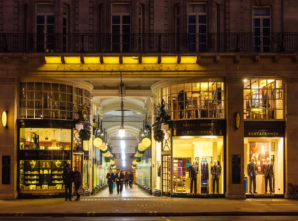 Piccadilly Arcade в Лондоне, Великобритания — стоковое фото
