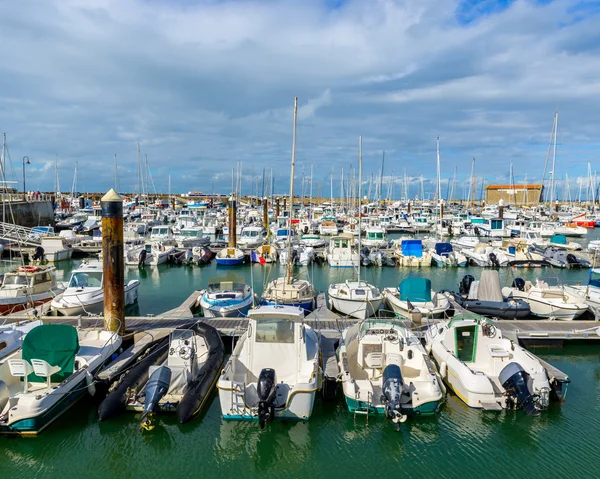 El puerto de l 'Herbaudiere, Francia —  Fotos de Stock