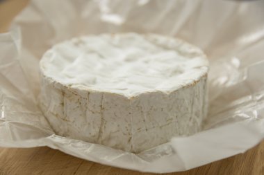 Camembert ahşap oyun tahtası