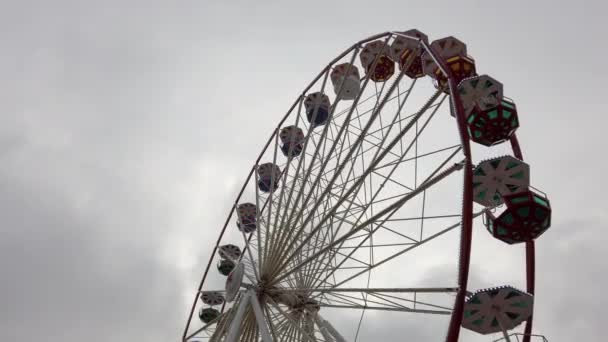 Roda gigante em movimento — Vídeo de Stock