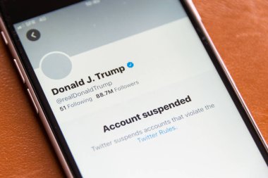 ABD Başkanı Donald Trump Twitter 'dan kalıcı olarak uzaklaştırıldı