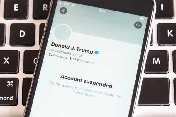 Presidente dos EUA Donald Trump foi suspenso permanentemente do Twitter — Fotografia de Stock