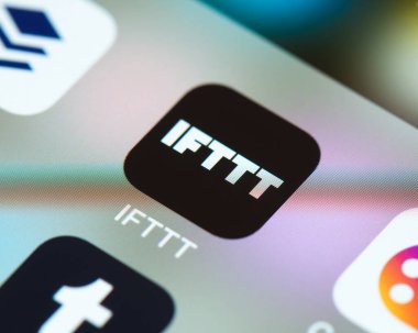 Apple iPhone ekranında IFTTT uygulama simgesi
