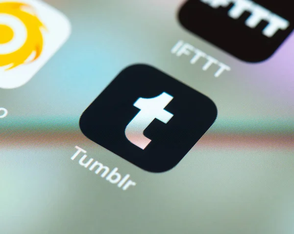 Ікона додатків Tumblr на екрані Apple iPhone — стокове фото