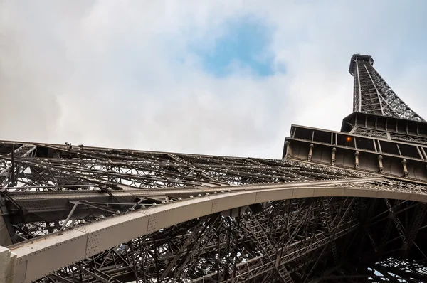 De Eiffeltoren in Parijs — Stockfoto