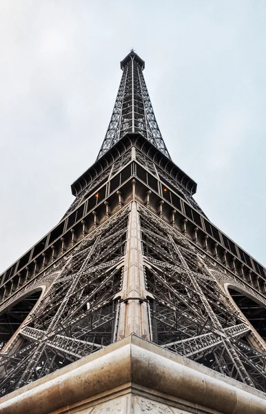 De Eiffeltoren in Parijs — Stockfoto