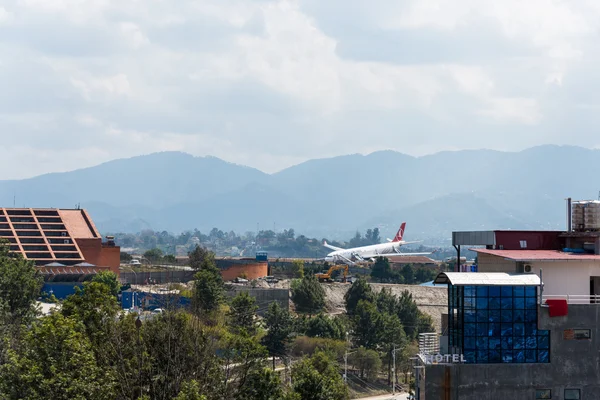 Török légitársaság Airbus crash Kathmandu repülőtéren — Stock Fotó