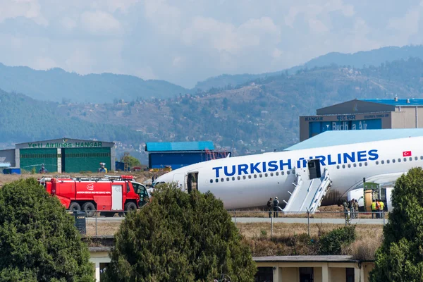 Turkish Airlines Incidente aereo all'aeroporto di Kathmandu — Foto Stock