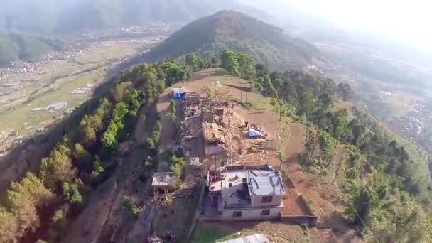 Maisons endommagées par le tremblement de terre au Népal — Video