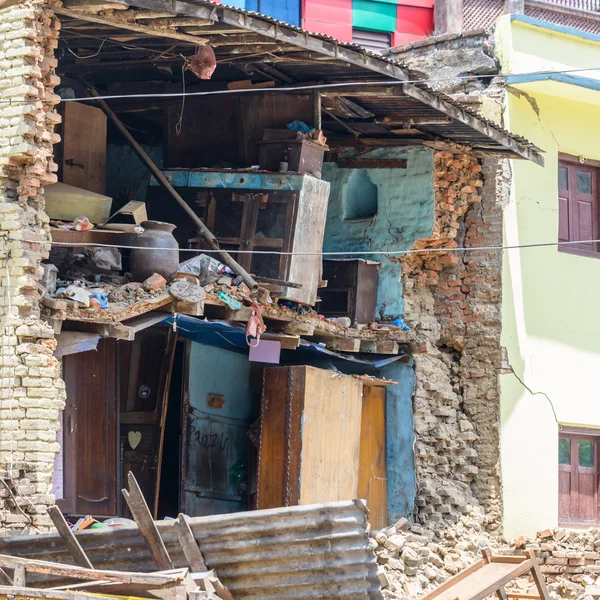 Damaged house in Nepal — Stock Photo, Image