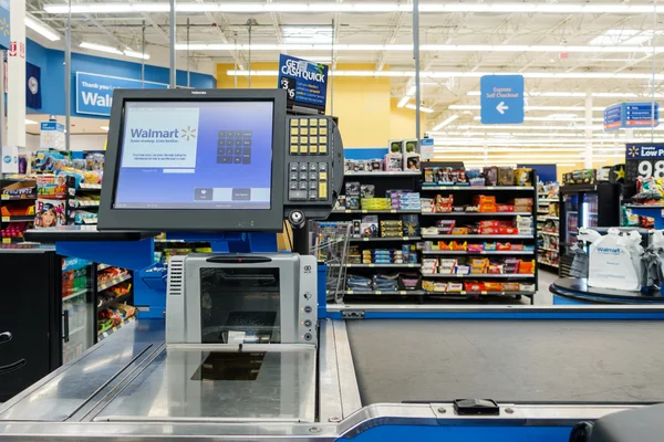 Aż w supermarkecie Walmart — Zdjęcie stockowe