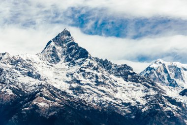 Nepal Machhapuchhre (balık kuyruğu)