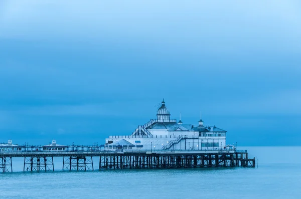 Eastbourne pier İngiltere'de — Stok fotoğraf